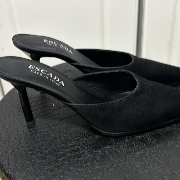 ESCADA Satin Slip on Sandal Size 7B - Picture 2 of 5